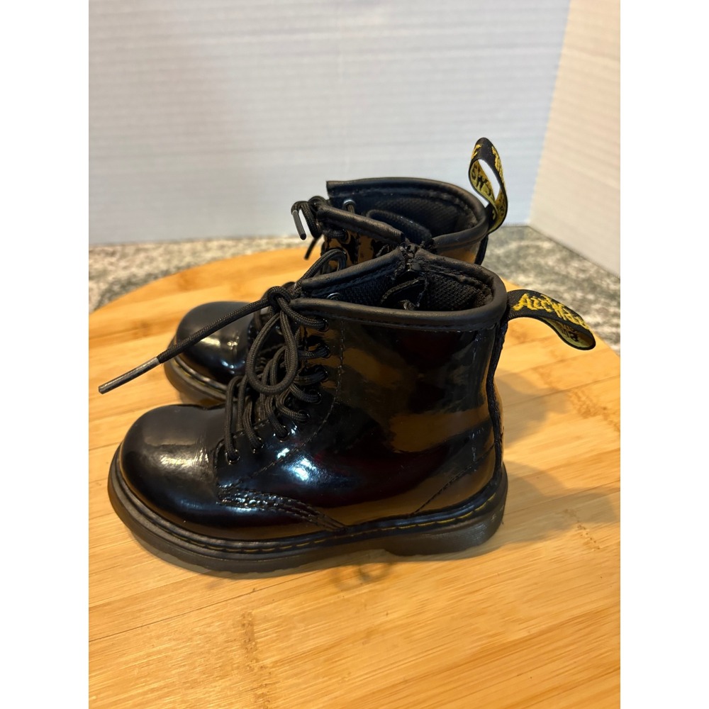 Kids Dr Martens Black Patent Leather Lace Up Zipper Boots Size 9 - Picture 2 of 7